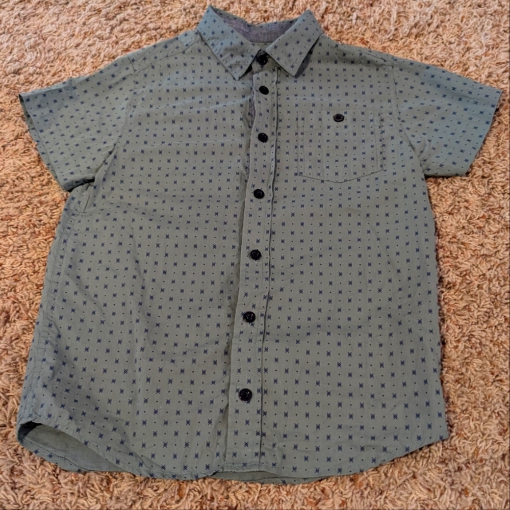 Boy's Olive Patterned Button-Down Short Sleeve Shirt With Front Pocket